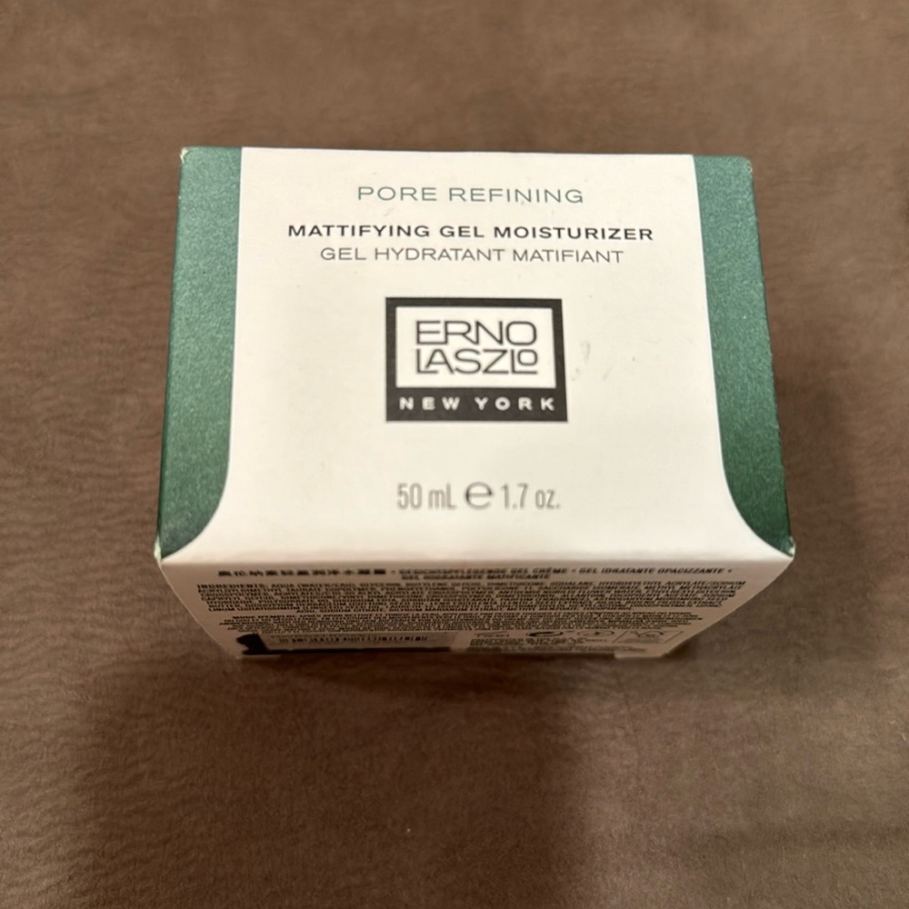 Erno Laszlo
Mattifying Gel Moisturizer